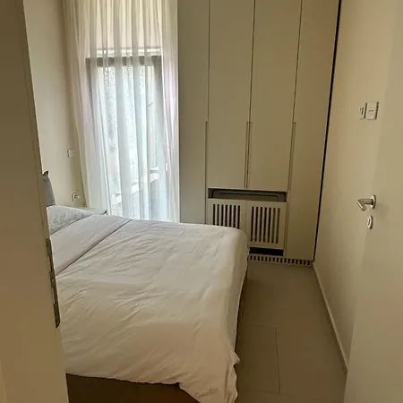 Elodie, Coast, Willa